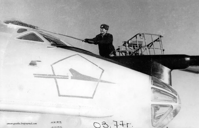 Patrol Tu-126 - Tupolev, Airplane, Drlo, Radar, Military aviation, Longpost, Made in USSR
