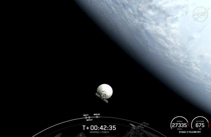 Телескоп "Spherex" на околоземной орбите.