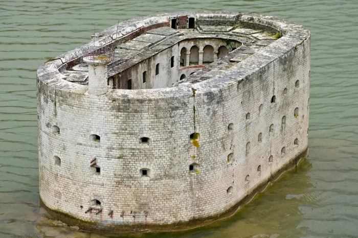 Fort Boyard – a French long-term construction project with a complicated history - Planet Earth, Land, Longpost