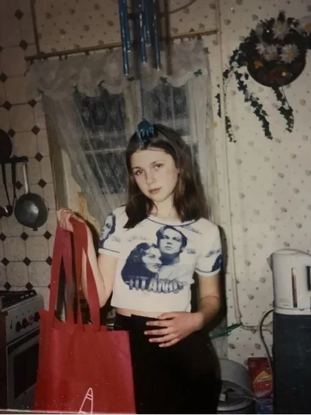 Интересные фотографии 90 -х (часть 113) 90-е, Детство 90-х, Ностальгия, Фотография, Эпоха, Знаменитости, Наоми Кэмпбелл, Roxette, Афганцы, Михей, Фильм Брат, Леня голубков, Группа Отпетые мошенники, Якубович, Кабаре-дуэт «Академия», Подборка, Длиннопост