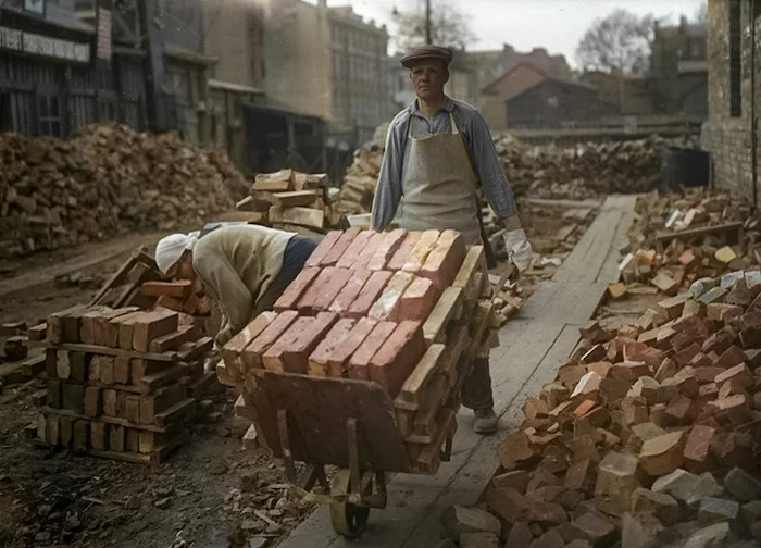 Жизнь Советского Ленинграда в 1930-е годы. 20 раскрашенных фотографий. Часть II Ленинградская область, Ленинград, Фотография, СССР, 1930-е, Историческое фото, История города, Старое фото, Колоризация, Длиннопост