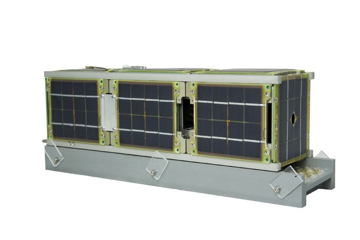   SSTV   NANOZOND-1 (RS49S)