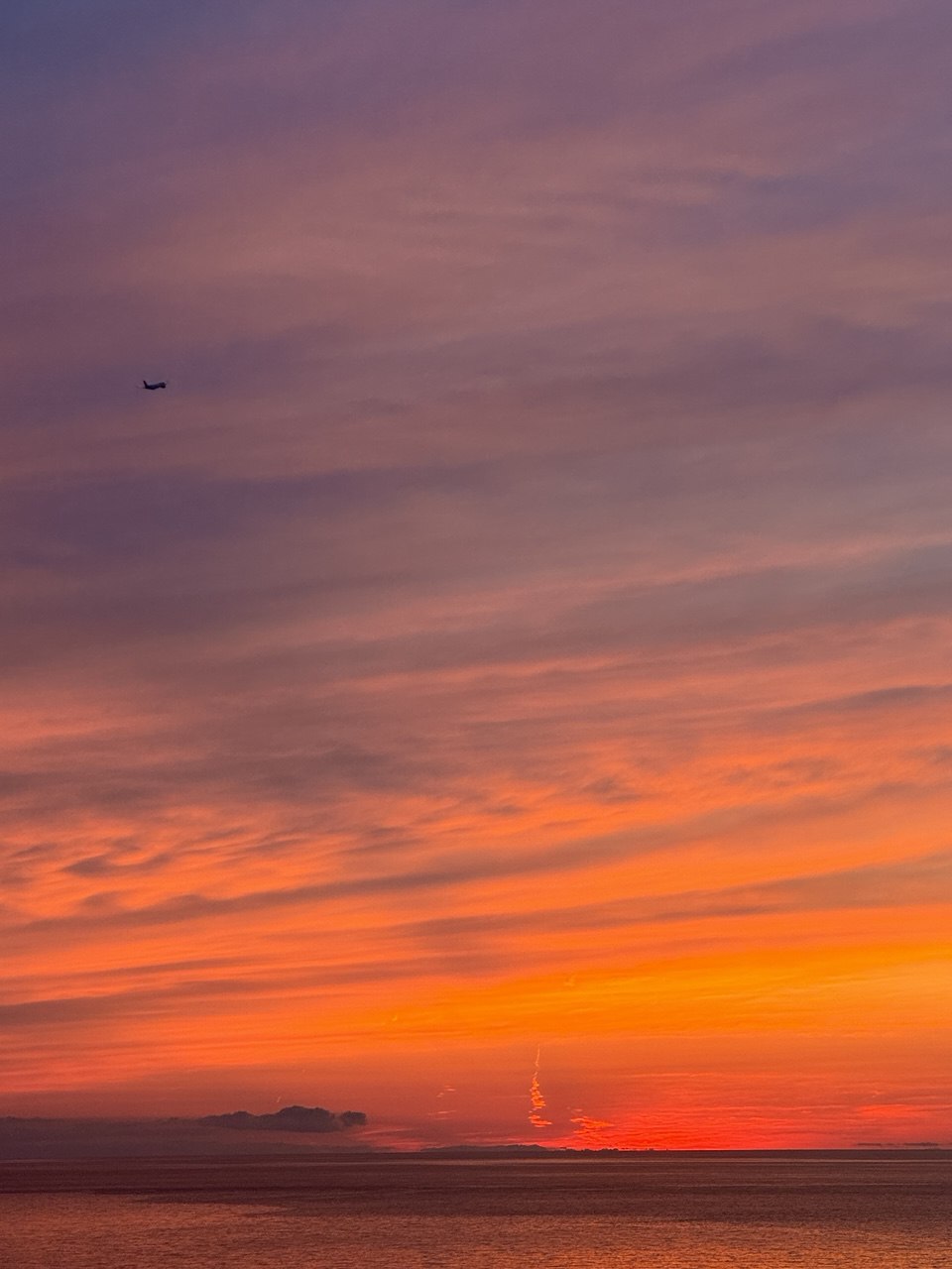 How I lived by the sea on a budget. Batumi, sunsets, airplanes - My, Travels, Sea, Batumi, Georgia, Longpost