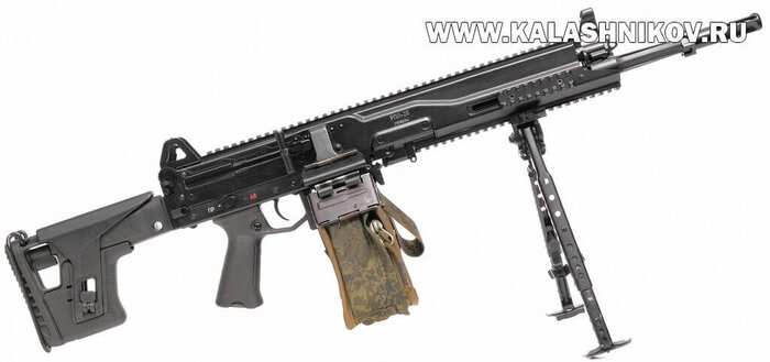 5,45-мм ручной пулемёт РПЛ-20 со стволом длиной 415 мм на сошке. В зависимости от особенностей огневой позиции, сошку можно установить на цевью или на дульную часть ствола – крепление быстросъёмное. Фото Михаила Дегтярёва