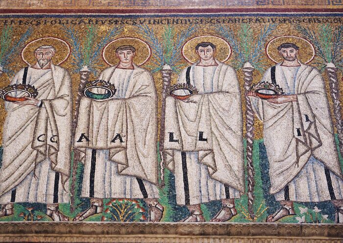 Фрагмент одной из мозаик, украшающих своды базилики.