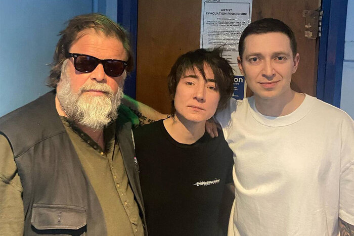 Сбежавшие звезды: где российские музыканты нашли пристанище и кто открестился от родины насовсем