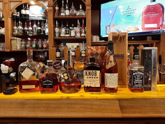     , , , , Jim Beam, Jack Daniels, Willett, , 