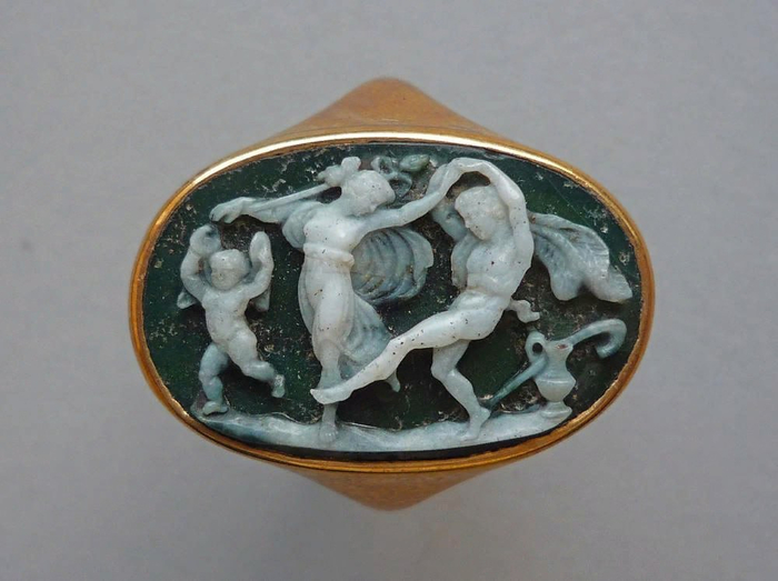     . 16 . . , .  British Museum , , , , , Telegram ()