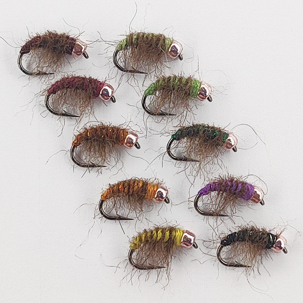 Основные материалы: шерстяная нить и подшерсток бурого медведя.