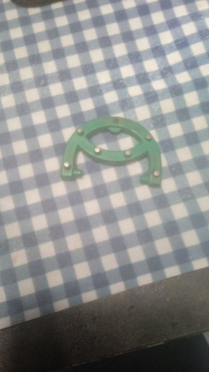 Собственно, вот ледоступ. Один зуб отвалился.