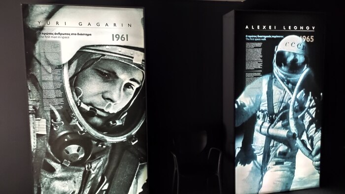 Юрий Гагарин - первый человек в космосе. Алексей Леонов - первый человек в открытом космосе.