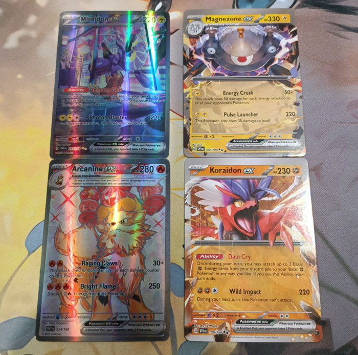 Так же. Справа - быстрые, слева - долгие.