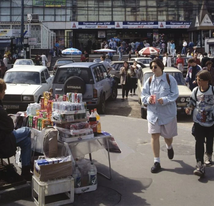 Интересные фотографии 90 -х (часть 114) 90-е, Детство 90-х, Ностальгия, Знаменитости, Фотография, Эпоха, Что? Где? Когда?, Борис Крюк, Лада Дэнс, Константин Хабенский, Пейджер, Юрий Никулин, Scooter, Анфиса Чехова, Андрей Губин, Ширли-мырли, Кирилл Андреев, Угадай мелодию, Валдис Пельш, Борис Ельцин, Длиннопост