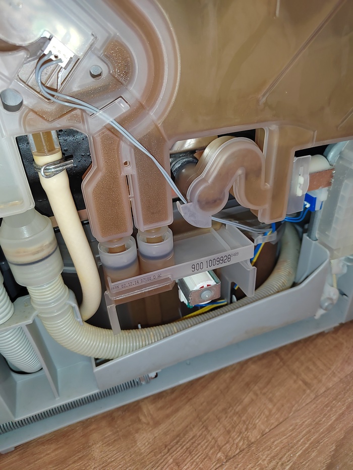 Правая сторона.