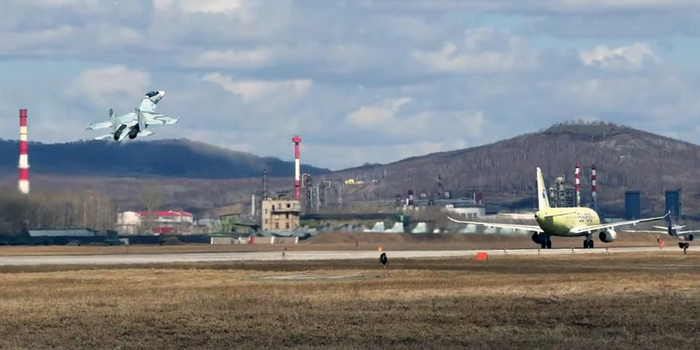  . ! 23.04.2025  , Sukhoi Superjet 100, Alexradio, , --