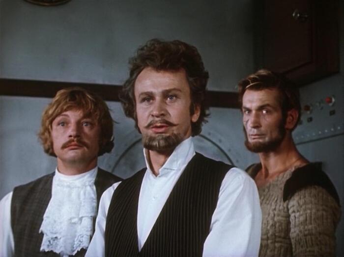   - " " (1975).      .