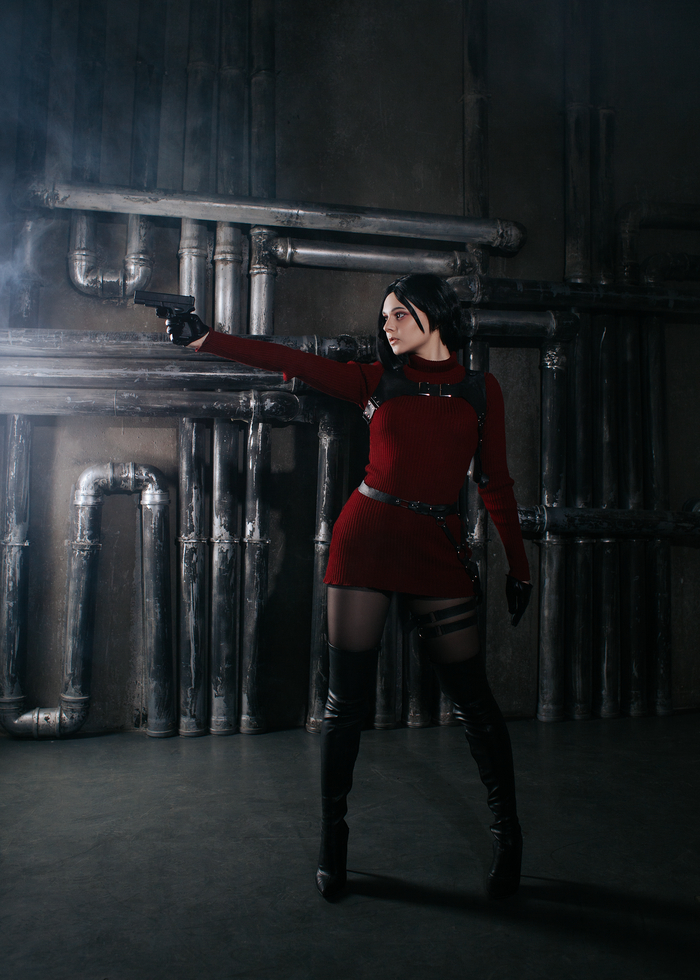 Косплей Ада Вонг (Resident Evil)