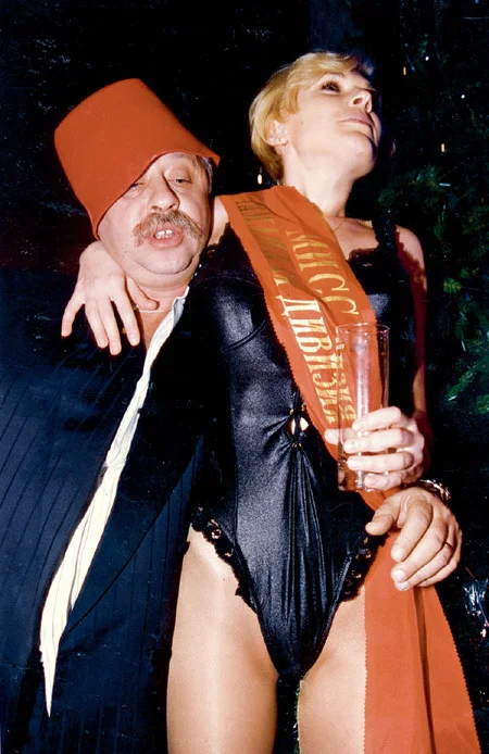 Интересные фотографии 90 -х (часть 113) 90-е, Детство 90-х, Ностальгия, Фотография, Эпоха, Знаменитости, Наоми Кэмпбелл, Roxette, Афганцы, Михей, Фильм Брат, Леня голубков, Группа Отпетые мошенники, Якубович, Кабаре-дуэт «Академия», Подборка, Длиннопост