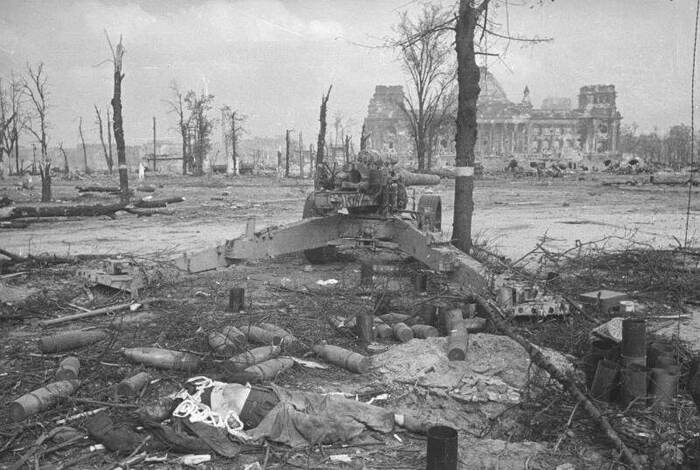         , 1945  ,   , , 9  -  ,   , 