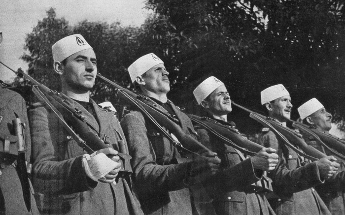 Албанская милиция в 1940 году, прообраз "Бали Комбетар".