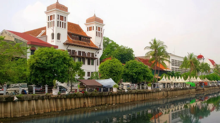 Голландская архитектура в Джакарте