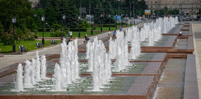 : <!--noindex--><a href="https://pikabu.ru/story/vodnaya_feeriya_pyat_samyikhsamyikh_fontanov_moskvyi_12690622?u=https%3A%2F%2Fwww.mos.ru%2Fmayor%2Fthemes%2F6580050%2F&t=https%3A%2F%2Fwww.mos.ru%2Fmayor%2Fthemes%2F6580050%2F&h=d35767682068014daaad17e3c83faf0ed815092e" title="https://www.mos.ru/mayor/themes/6580050/" target="_blank" rel="nofollow noopener">https://www.mos.ru/mayor/themes/6580050/</a><!--/noindex-->