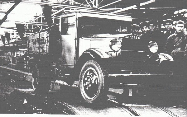 @<a href="https://commons.wikimedia.org/wiki/File:GAZ-AA-assembly.jpg" target="_blank" rel="nofollow noopener">wikimedia.org</a>