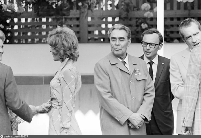        -,    ,    ,    ..      .