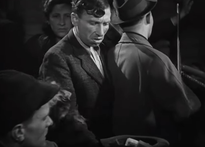 Обязательный налог на прибыль. Немец как снг-шный таможенник или генерал-тыловик. Коррупция ему не чужда и даже желательна. Собирает - бывалый активист (кто-то жеж должен жеж).