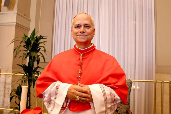 Habemus Papam!  , , , 