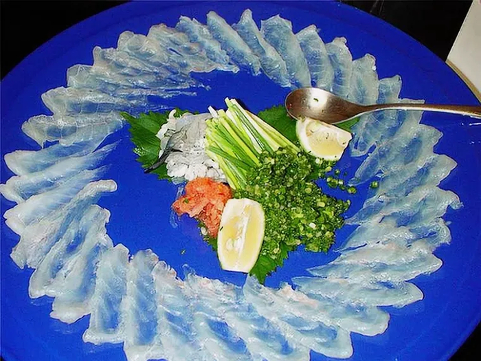 Фугусаши – самое известное блюдо из фугу