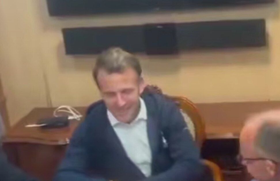 С кем поведешься, от того и наберешься