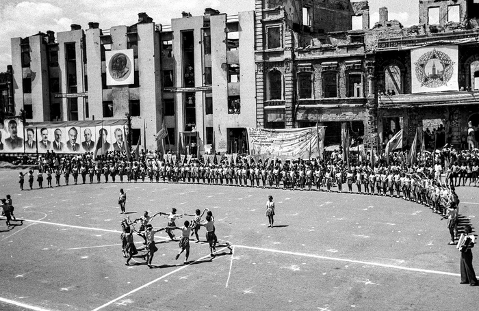 ������ ������������ ������������� ����� � �����������. ���� �. ��������. 1945 ���. ��������� ������