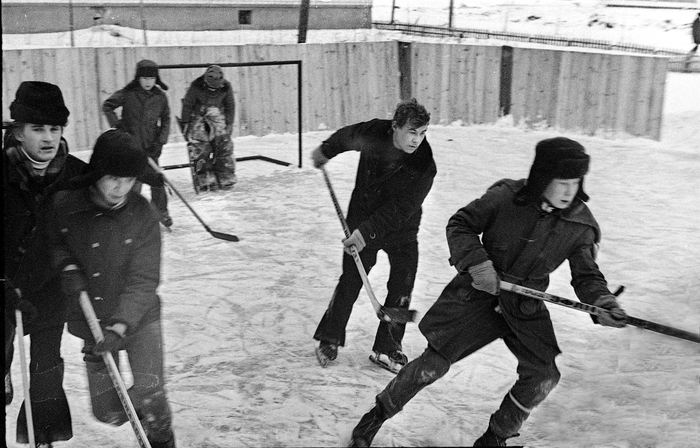  1976 .    ... : 