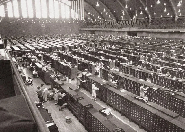      1942  , , 