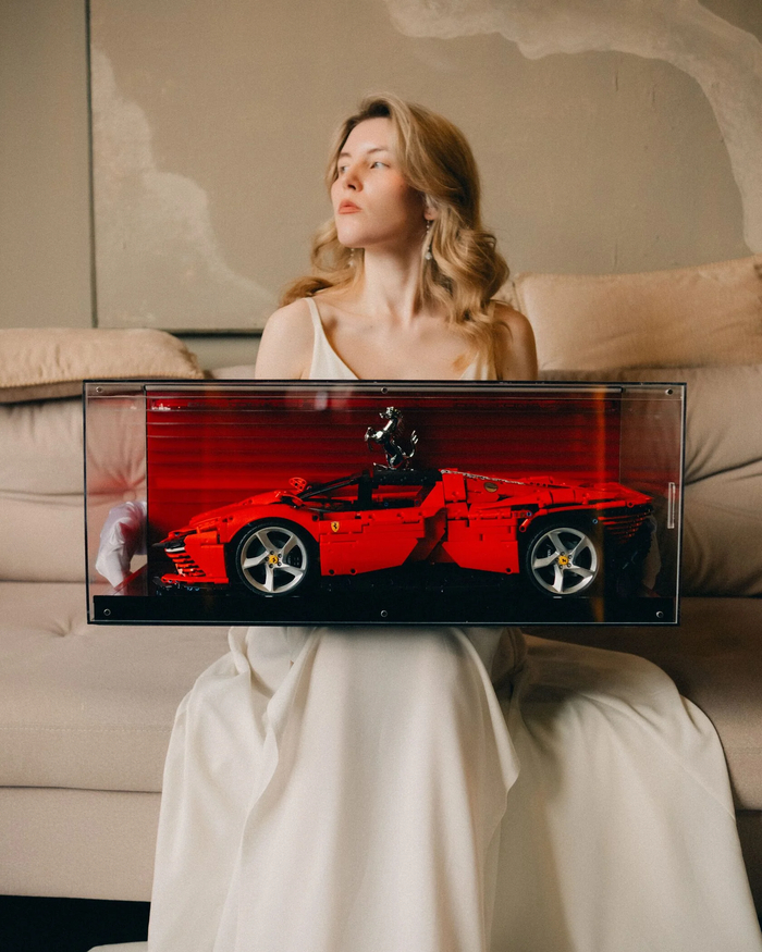 LEGO Technic Ferrari Daytona SP3 42143 � ����� GALABRICKS