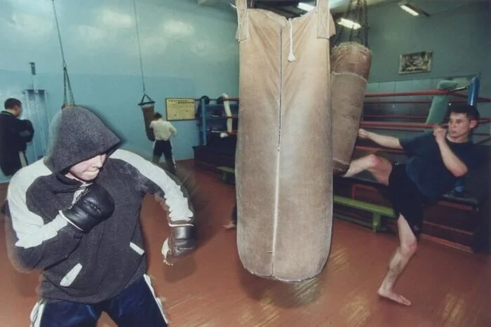 «Революция в натуре». Колоритные фото 90-х годов Фотография, Историческое фото, 90-е, Бандиты, Длиннопост, Повтор