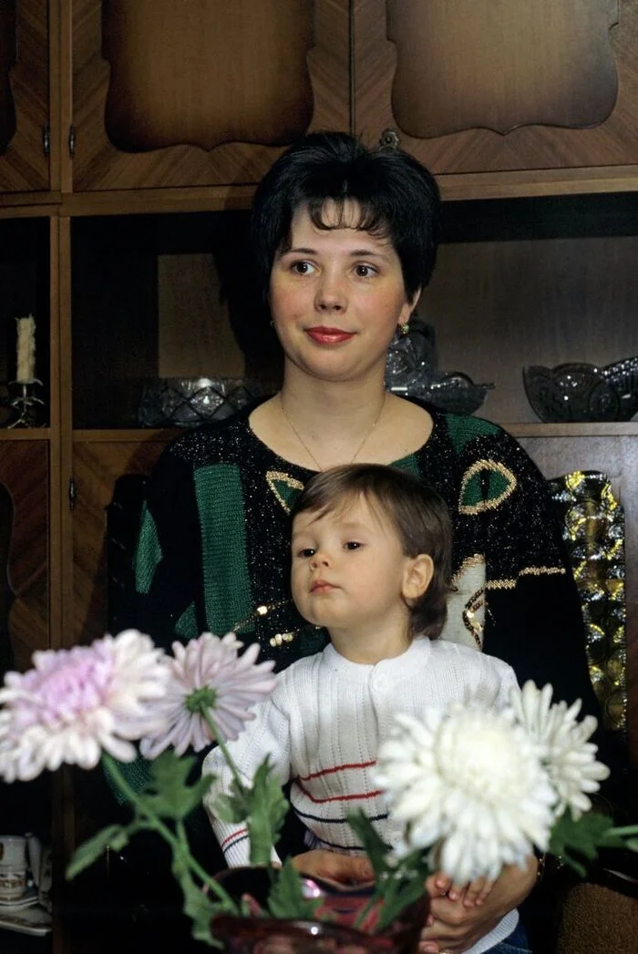 Интересные фотографии 90 -х (часть 115) 90-е, Детство 90-х, Ностальгия, Знаменитости, Эпоха, Фотография, Нонна Мордюкова, Римма Маркова, Modern Talking, Иван Демидов, Леонид Куравлев, Михаил Пуговкин, Юрий Яковлев, Старые песни о главном, Юрий Хой, Жанна Фриске, Чак Норрис, Джуна Давиташвили, Юрий Гагарин, Линда, Длиннопост