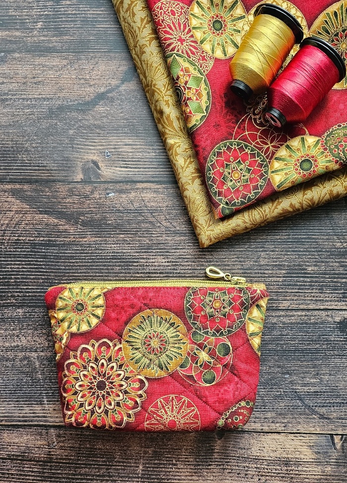 Маленькая сумочка для ножничек