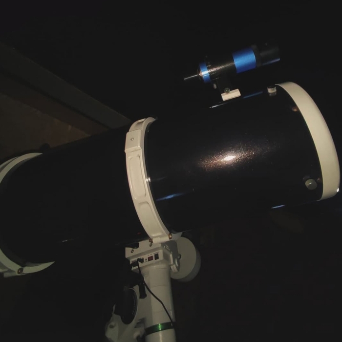 Телескоп, через который мы наблюдали за звёздами.