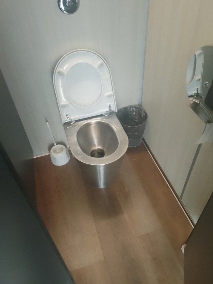   ! , , ,  , , , ,  , , , 
