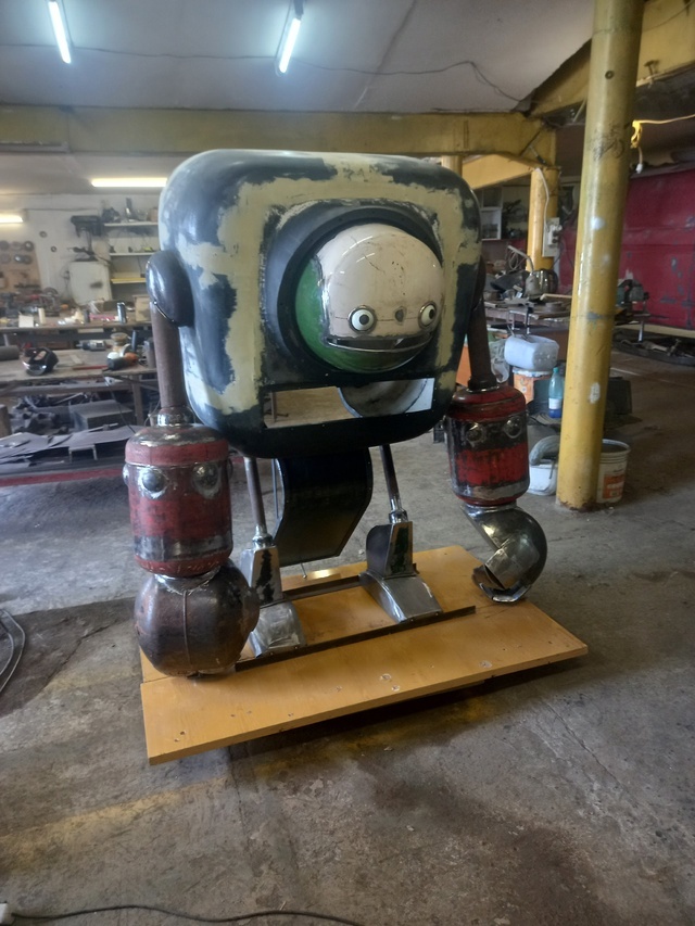 Собираем всё воедино. Объём хороший. Мне нравится. Отправляем в грунтовку и покраску