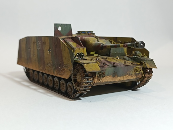 StuG IV     1/35 ,  , , 
