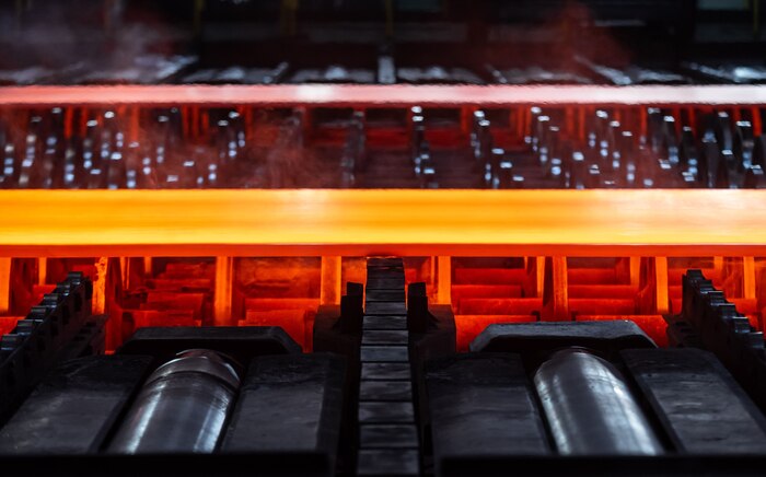 Уральская Сталь начала выпуск новой высокопрочной стали HardUS 400