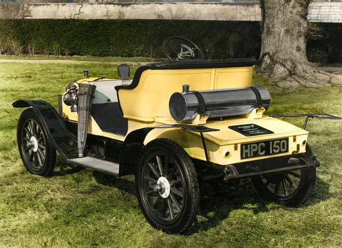 Интересные и местами забавные снимки на автомобильную тематику. 20 раскрашенных фотографий из ХХ века, часть VI История автомобилей, Электромобиль, Ретроавтомобиль, Авто, Автомобилисты, Машина, Фотография, Старое фото, Колоризация, Длиннопост