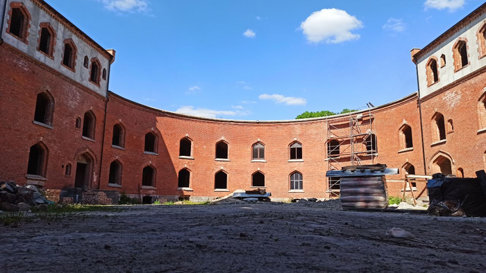 Подковообразный редюит бастиона Грольман