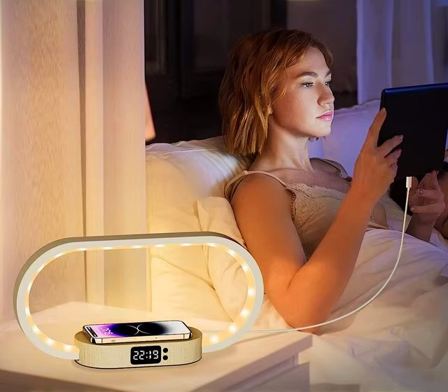 Часы-светильник с зарядкой