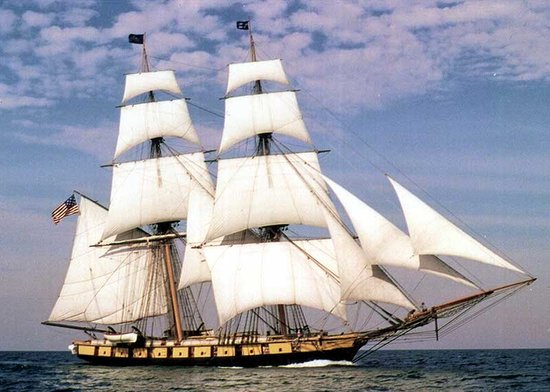 Торговый бриг. 200 тонн, 1-4 орудия, 10 человек экипажа