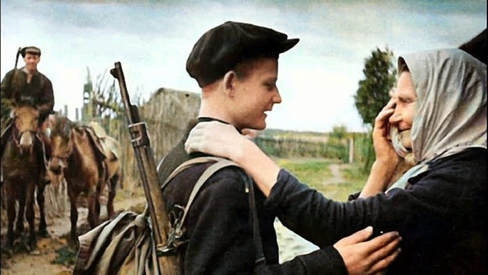 Уходя в партизанский отряд. 1942 год