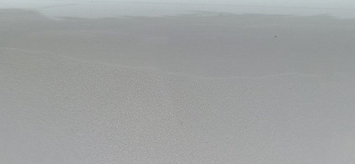 Оно же, но поближе. И так по всей перекрашенной поверхности.